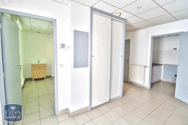 Local professionnel à vendre 64.82m² Le Chambon-Feugerolles (42500)