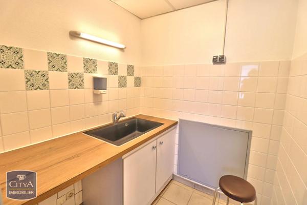 Local professionnel à vendre 64.82m² Le Chambon-Feugerolles (42500)