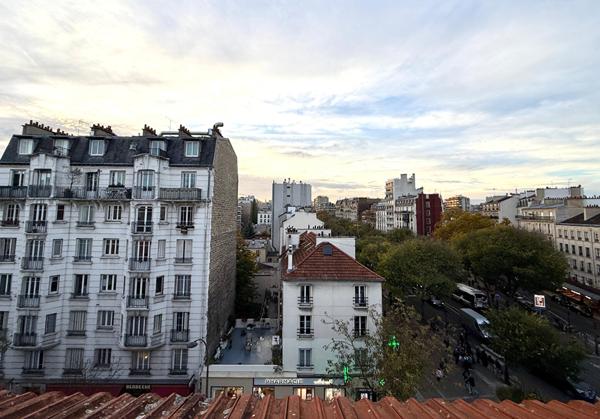 Une pièce de  8.05 m2 (dont 3.73 Carrez) au 5eme étage