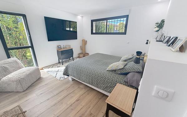 Maison à vendre    6 pièces • 293,40 m2 Lons