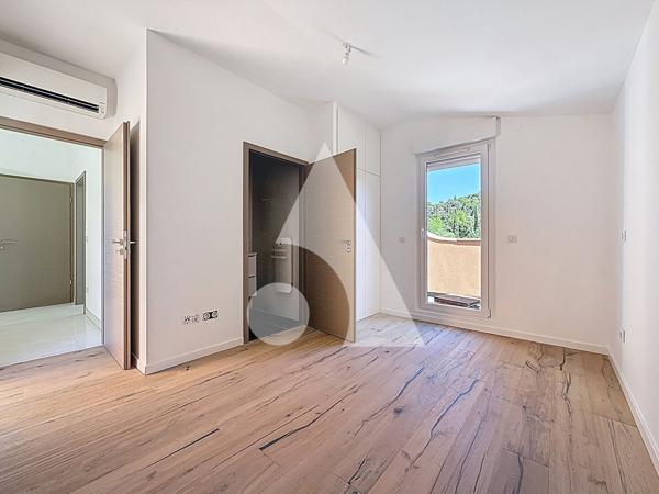 Villa 5 pièces 175.38 m2