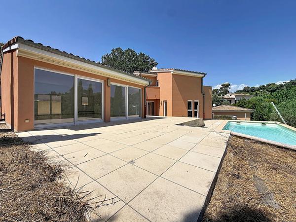 Villa 5 pièces 175.38 m2