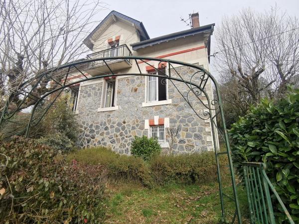 Maison à vendre    5 pièces •  Tulle