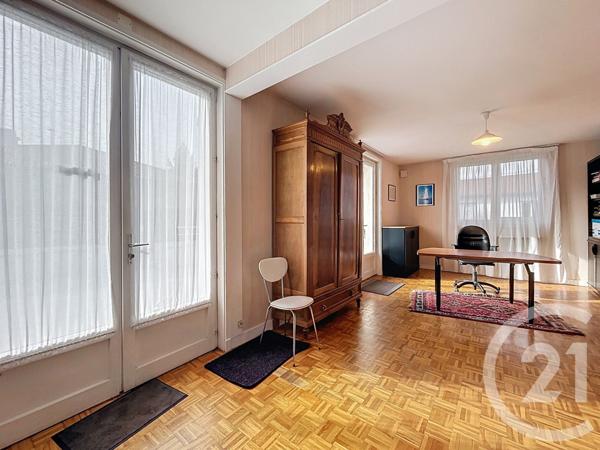 Maison à vendre  6 pièces - 195,99 m2 VALS PRES LE PUY - 43