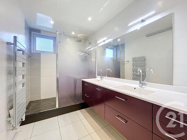 Maison à vendre  6 pièces - 195,99 m2 VALS PRES LE PUY - 43