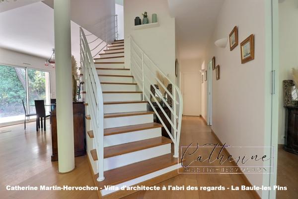 Villa d'architecte de 4 chambres dont 1 suite sur vaste sous-sol de 120 m² - La Baule-les Pins