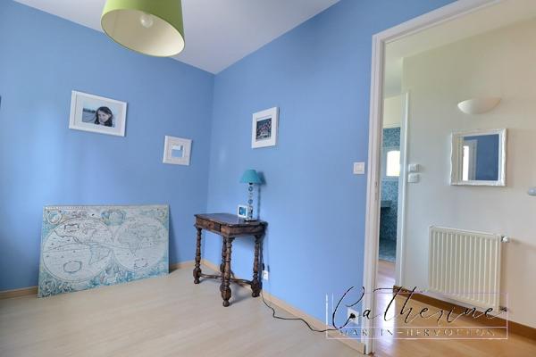 Villa d'architecte de 4 chambres dont 1 suite sur vaste sous-sol de 120 m² - La Baule-les Pins