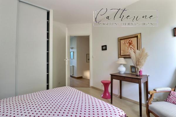 Villa d'architecte de 4 chambres dont 1 suite sur vaste sous-sol de 120 m² - La Baule-les Pins