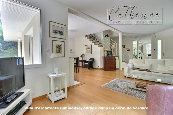 Villa d'architecte de 4 chambres dont 1 suite sur vaste sous-sol de 120 m² - La Baule-les Pins