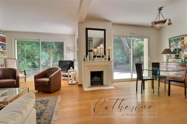 Villa d'architecte de 4 chambres dont 1 suite sur vaste sous-sol de 120 m² - La Baule-les Pins