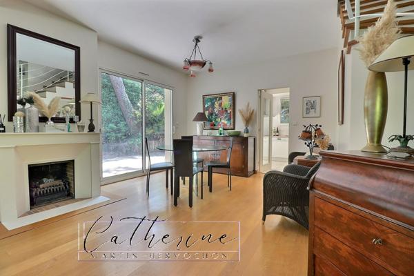 Villa d'architecte de 4 chambres dont 1 suite sur vaste sous-sol de 120 m² - La Baule-les Pins