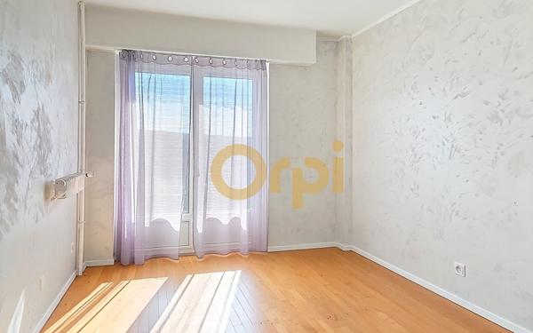 Appartement à vendre    4 pièces • 82,72 m2 Saint-Julien-en-Genevois