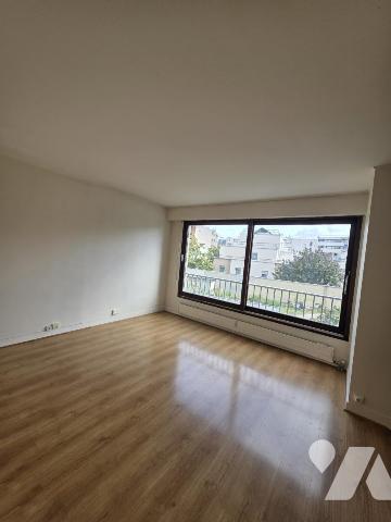75013 - STUDIO 29 m² – CALME SUR JARDIN – ASCENSEUR – IDÉAL INVESTISSEMENT LOCATIF