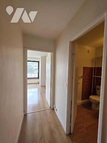 75013 - STUDIO 29 m² – CALME SUR JARDIN – ASCENSEUR – IDÉAL INVESTISSEMENT LOCATIF
