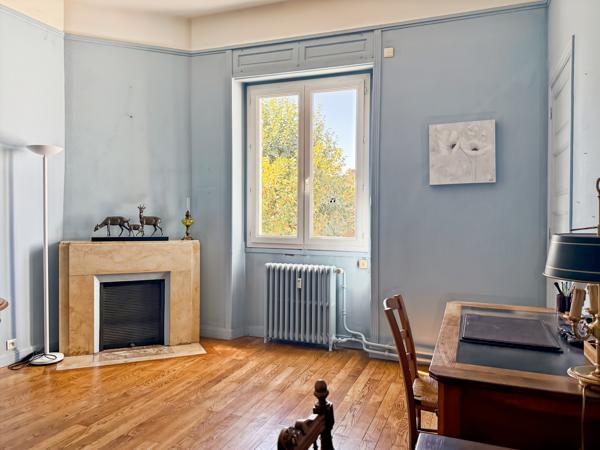AUBENAS – APPARTEMENT DE CARACTÈRE 115 m² – TERRASSE & BALCON 28 m² – GARAGE 35 m²