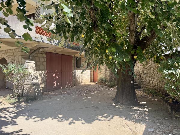 AUBENAS – APPARTEMENT DE CARACTÈRE 115 m² – TERRASSE & BALCON 28 m² – GARAGE 35 m²