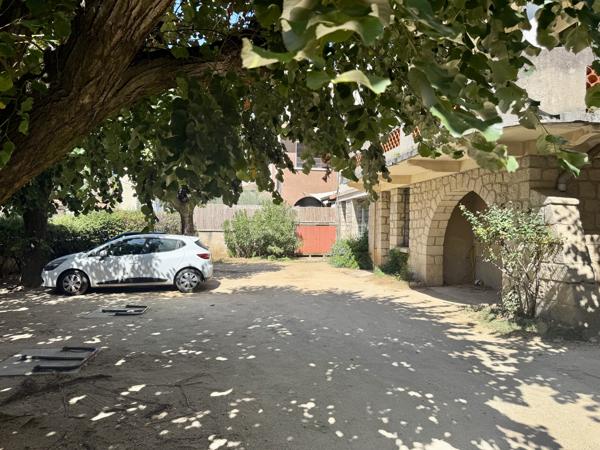 AUBENAS – APPARTEMENT DE CARACTÈRE 115 m² – TERRASSE & BALCON 28 m² – GARAGE 35 m²