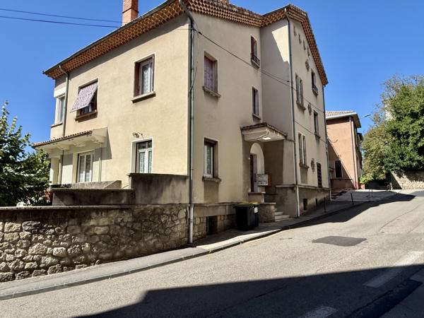 AUBENAS – APPARTEMENT DE CARACTÈRE 115 m² – TERRASSE & BALCON 28 m² – GARAGE 35 m²