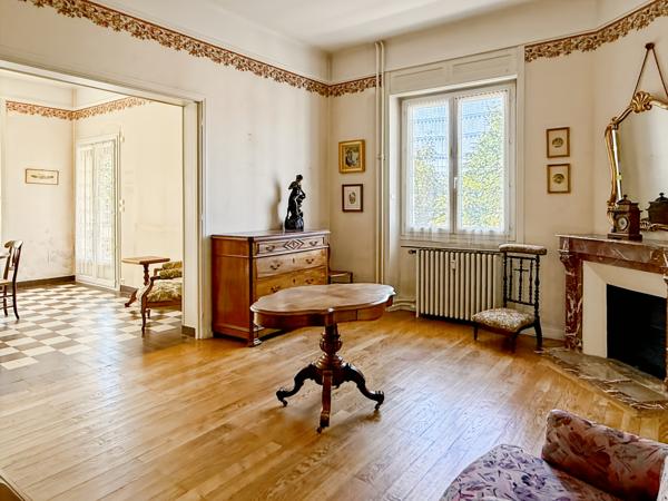 AUBENAS – APPARTEMENT DE CARACTÈRE 115 m² – TERRASSE & BALCON 28 m² – GARAGE 35 m²