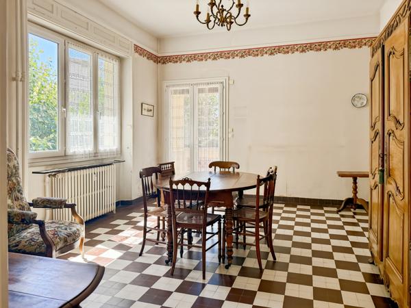 AUBENAS – APPARTEMENT DE CARACTÈRE 115 m² – TERRASSE & BALCON 28 m² – GARAGE 35 m²