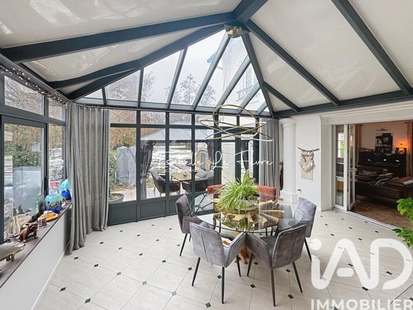 Maison à vendre 9 pièces 202 m² Mennecy