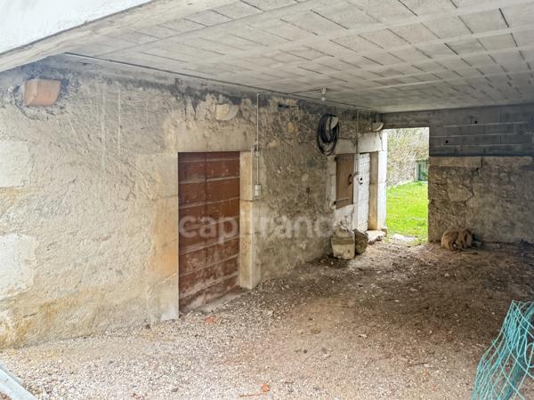 Maison à vendre 4 pièces PERON (01)