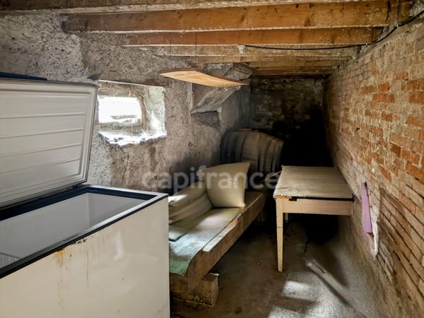 Maison à vendre 4 pièces PERON (01)