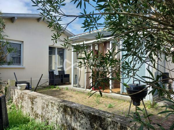 BLAYE – Maison de plain-pied à rénover avec garage et jardin