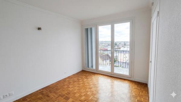BEL APPARTEMENT TYPE 3 DERNIER ETAGE