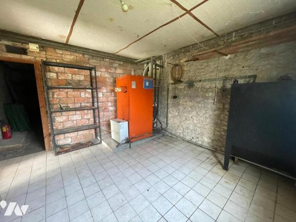 Maison familiale avec beau potentiel – Vivonne centre - 166 m²