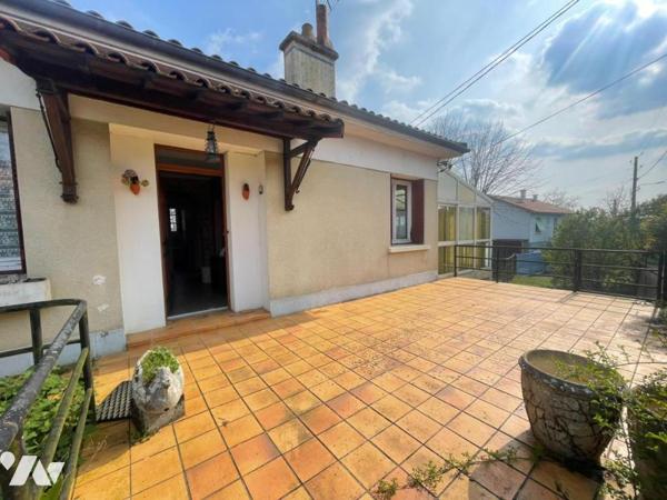 Maison familiale avec beau potentiel – Vivonne centre - 166 m²