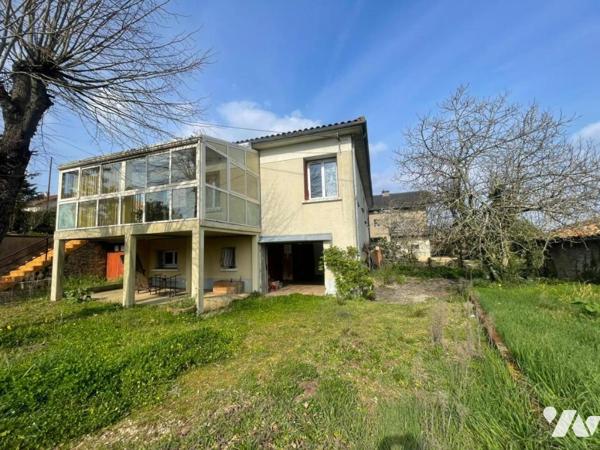 Maison familiale avec beau potentiel – Vivonne centre - 166 m²