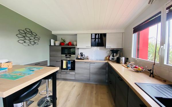 Maison à vendre    5 pièces • 140 m2 Plescop