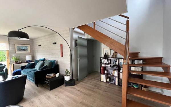 Maison à vendre    5 pièces • 140 m2 Plescop