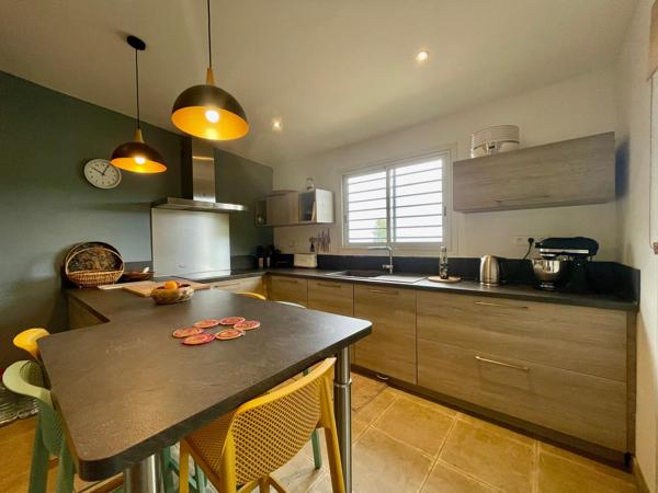 Maison Familiale moderne de pièces