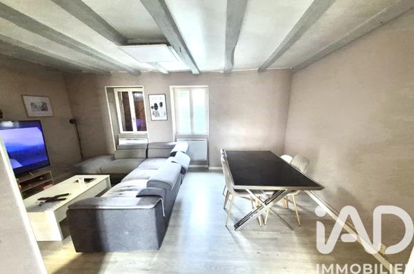 Immeuble à vendre 237 m² Descartes