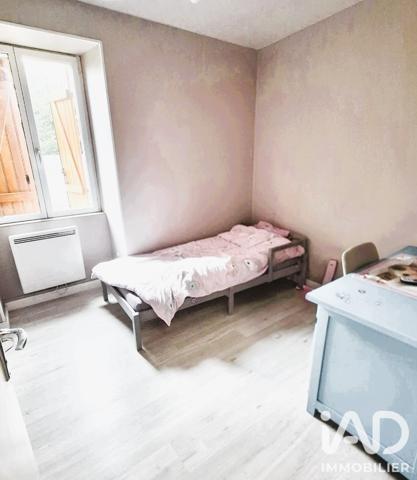 Immeuble à vendre 237 m² Descartes