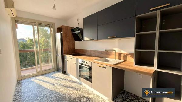 Vente                                                      Appartement
                        
                     3 pièces                      80 m2                     à Nice