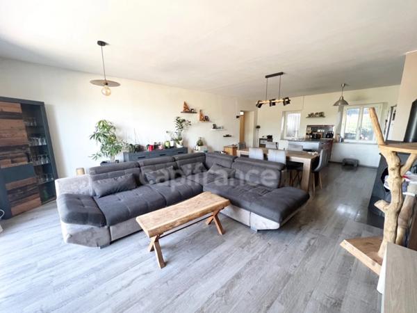 Maison de village 300 m² avec jardin et garage à vendre à Reillanne (04110) – Cœur du Luberon