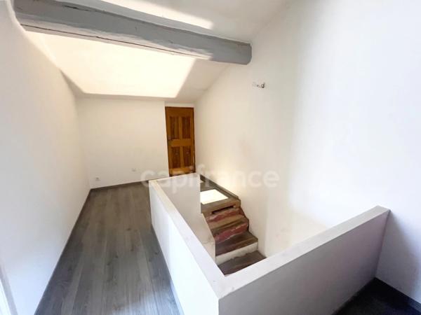 Maison de village 300 m² avec jardin et garage à vendre à Reillanne (04110) – Cœur du Luberon