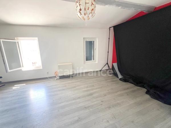 Maison de village 300 m² avec jardin et garage à vendre à Reillanne (04110) – Cœur du Luberon