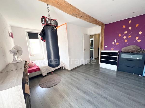 Maison de village 300 m² avec jardin et garage à vendre à Reillanne (04110) – Cœur du Luberon