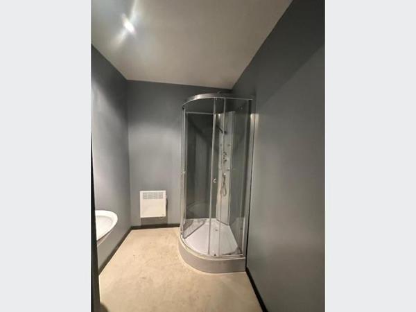 Entrepôt à Louer à LA SENTINELLE 3500 €