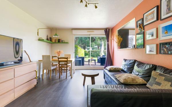 Appartement à vendre    3 pièces • 63 m2 Mérignac