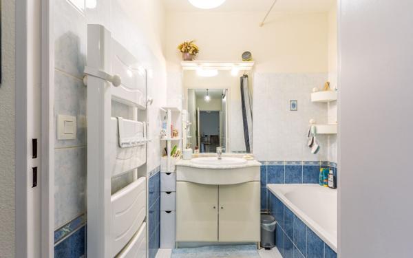 Appartement à vendre    3 pièces • 63 m2 Mérignac