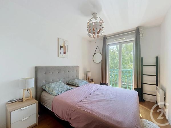Appartement F4 à vendre  4 pièces - 84,03 m 2   CHATOU  - 78