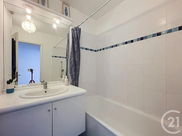 Appartement F4 à vendre  4 pièces - 84,03 m 2   CHATOU  - 78