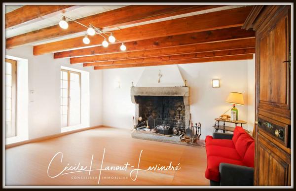 Saint-Aubin-des-Préaux (50380) ST AUBIN DES PREAUX - 5 KM de la plage de Kairon. Maison pierre 202 m² - 5 chbres - Terrain 1565 m²