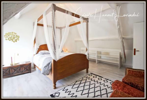 Saint-Aubin-des-Préaux (50380) ST AUBIN DES PREAUX - 5 KM de la plage de Kairon. Maison pierre 202 m² - 5 chbres - Terrain 1565 m²