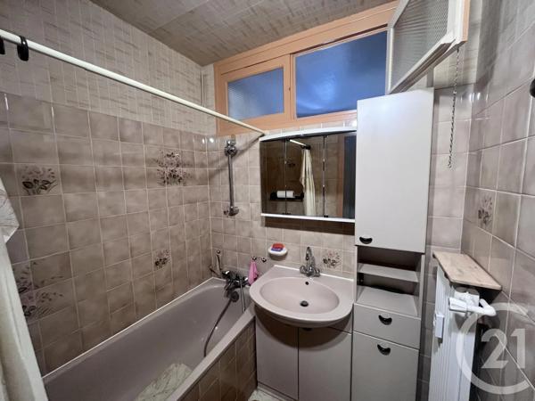 Appartement F4 à vendre  4 pièces - 70,99 m 2   FRANCONVILLE LA GARENNE  - 95